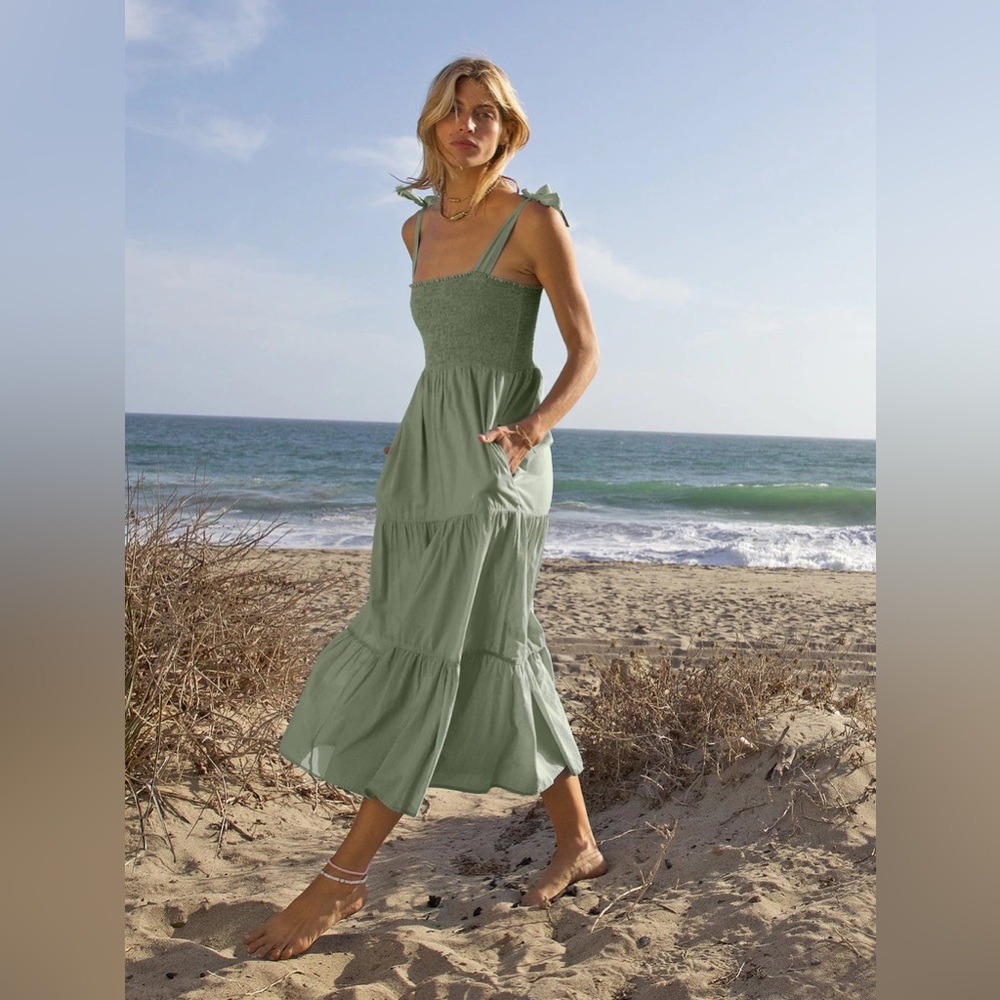 NWT XIRENA Lorraine Dress Size Small Color: Sand Olive Green